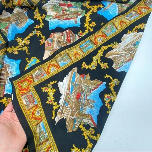 Rome Landmark Scarf Made in Italy 100% polyester - Picture 6 of 7